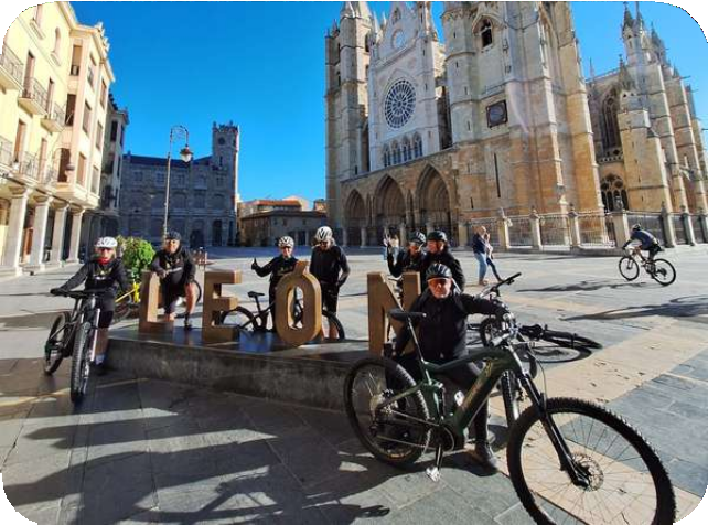 Cyclist on the Camino route
